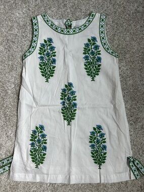 Gretchen Scott Sleeveless White Embroidered Floral Shift dress